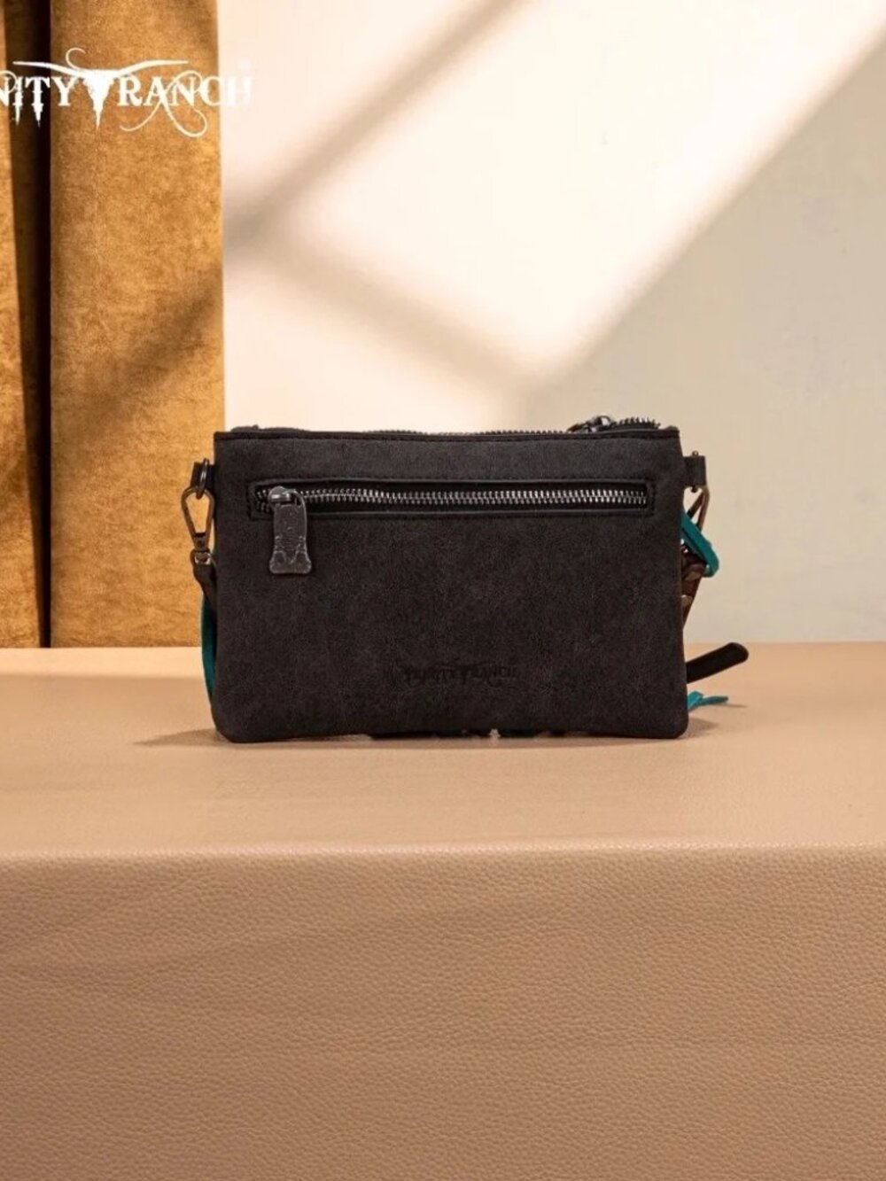 Trinity Ranch Floral Tooled Collection Clutch/Crossbody - Black - Picture 3 of 6